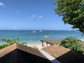 King Suite at Oceanview Resort in Jamaica - Enjoy 7 miles of White Sand Beach! - Image 2