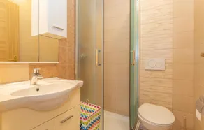 Impresionante apartamento de 3 habitaciones en. - Image 2