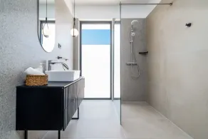 Villa Bava with 4 en-suite bedrooms, heated 33 sqm pool - Image 2
