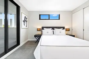 Short Stay 2 Bedroom Standard Manhattan Glen Iris - Image 4