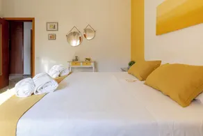 Casa De Rosa in Sorrento Center, hosting 8 people - Image 4