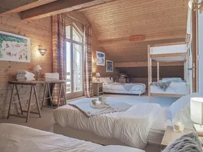 Spacious 12-14 person ski chalet with stunning views and huge terrace - Image 5
