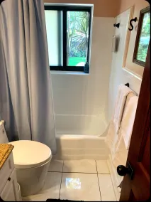Unique Clean Private Pet Friendly House Close to Beaches and Wilton Manors - Image 3