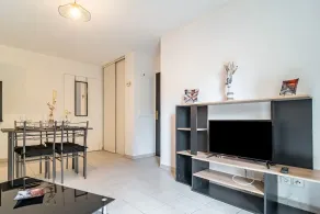 Le Laury - Image 4