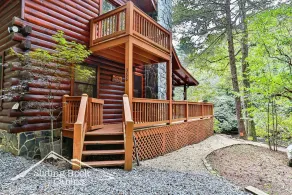 Deck über dem Ellijay River, Whirlpool, eingezäunter Hof, haustierfreundlich - Image 3