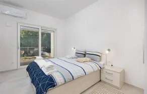 Stunning home in Zestilac - Image 2
