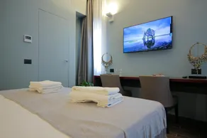 Two Bedroom Apartment - Image 4
