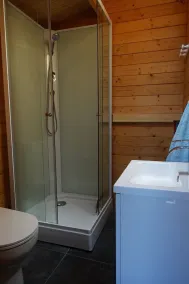 Intimate, sunny châlet for 2 people in southern Normandy - Image 2