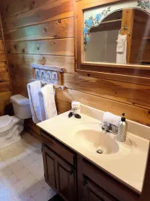 5BR Log Cabin Sauna & Fire Pit – 15 Min to Sunday River Ski Resort - Image 5