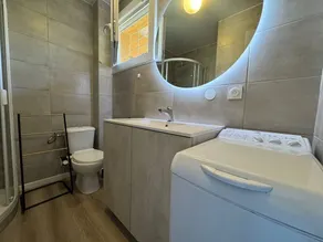 Studio Classé 2 Étoiles en Rez-de-jardin Avec Grande Terrasse a 5 min à Pied du Centre Ville - Image 3