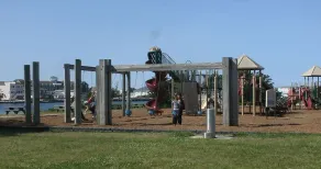 Ideal Location of Harvey Cedars, just steps from the Bay, 3-4 min walk to beach - Image 3