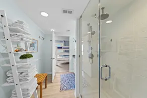 DownByTheBay_4005 Spacious Direct Oceanfront 4BR 3.5BA Sleep16+ Game Room🏖️ - Image 5
