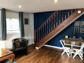Inclusive, child-friendly, dogs welcome, garden area, near pubs/river/golf - Image 2