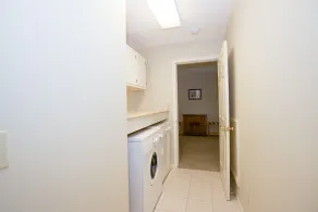 260 Linden- Sleeps 8! - Image 2