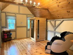 RIVER! Hot tub, Movie theater, Sauna, Massage chair - Image 5
