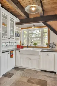 Round Lake Cottage - Image 2