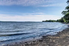 Fun House with private Lake Champlain access! - Image 4