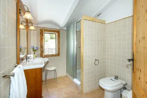 Owl Booking Villa Bennasar - Rustic Stay - Image 2