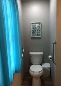 Just like Home, Cozy place to stay with easy access to 65 Hwy. - Image 3