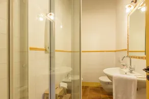 Villa Fufi, elegant sommerhus med swimmingpool nær Arcevia, i det rolige landskab i Marche - Image 2
