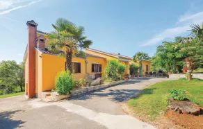 4 quartos de propriedade em Barisici - Image 5