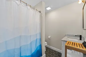 NEW Mountain Modern Hideaway! - Walk to Disc Golf - Image 2