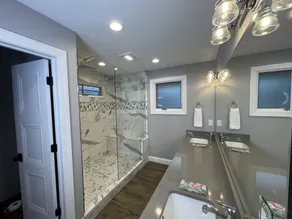 Lakefront Luxury Living: Chef's Kitchen, Fire Pit, Stunning Views & Boat Rental - Image 2