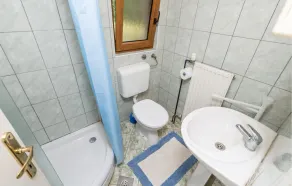 2 Bedroom Nice Apartment In Otocac - Image 5