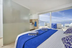 Mavi Kelebek is a lovely 2 bed apartment with shared pool and sea views - Image 5