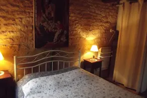 Periwinkle or courtyard cottage - Image 3