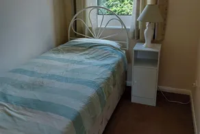 Canalside village house - Image 4