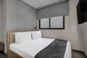 Cozy 2BR apt in Laureles with AC and fast Wifi - Image 4