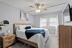 *Relaxing Southern Comfort Retreat*- 5mins from Downtown - Image 5