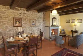 VILLA LIZ Tuscany, private pool, hot tub, property fenced, pets allowed - Image 4
