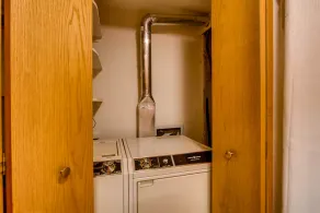 Ski-in Ski-out 2 Br Condo- Sleeps 6 People - Image 2