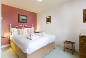 Old Sawpit - Two Bedroom Apartment, Sleeps 4 - Image 5