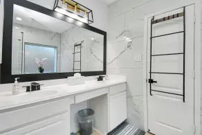 Resort Style Home with Heated Pool Houston Texas - Image 3