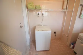 Spacious 2LDK | Totoro House | Free Parking | Free Wi-Fi - Image 2