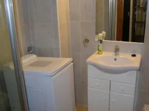 Air-conditioned apartment near the beach with Wi-Fi - Image 2