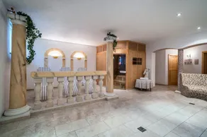 Vacation Home \"Maria Steinröserl\" with Mountain View, Garden, Wi-Fi & Sauna - Image 3