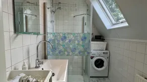 Gemütliche Ferienunterkunft mit Viel Privatsphäre in Einem Kleinen Park in Burgerbrug - Image 2