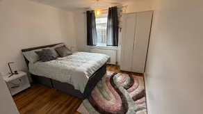 Erskine - House - Sleeps 4 - Parking - River Side - Image 4
