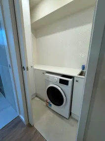 3 Bedroom, pet friendly unit, 2min walk from main street, beach and supermarket. - Image 2