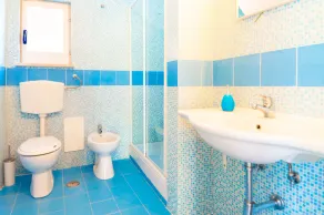 Incredibly appealing, comfortable holiday home in the best location. - Image 2