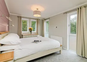 Canterbury Reach Lodge Retreat - Image 3