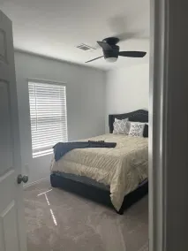 Quiet new construction home on culdesac street - Image 3