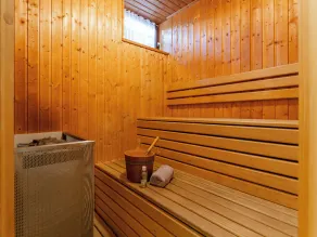 Centrally located fantastic group apartment - Image 5