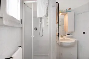 Holiday Apartment \"House Of Sport\" with Lake View, 2 Shared Terraces & Wi-Fi - Image 4