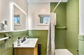 #25 *Massive* 5 BR in Downtown Southington* - Image 2