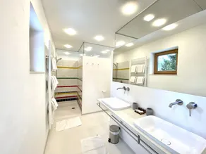 Bor drøm på over 170m2 med svømmehal, privat terrasse, kæledyr tilladt - Image 4